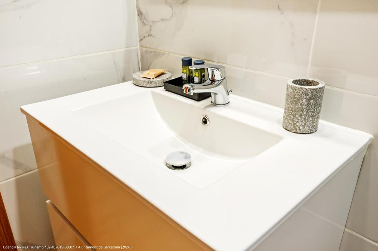 Flateli Pelayo H6 Apartment บาร์เซโลนา ภายนอก รูปภาพ